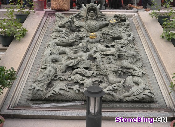 ϵ - L1000031